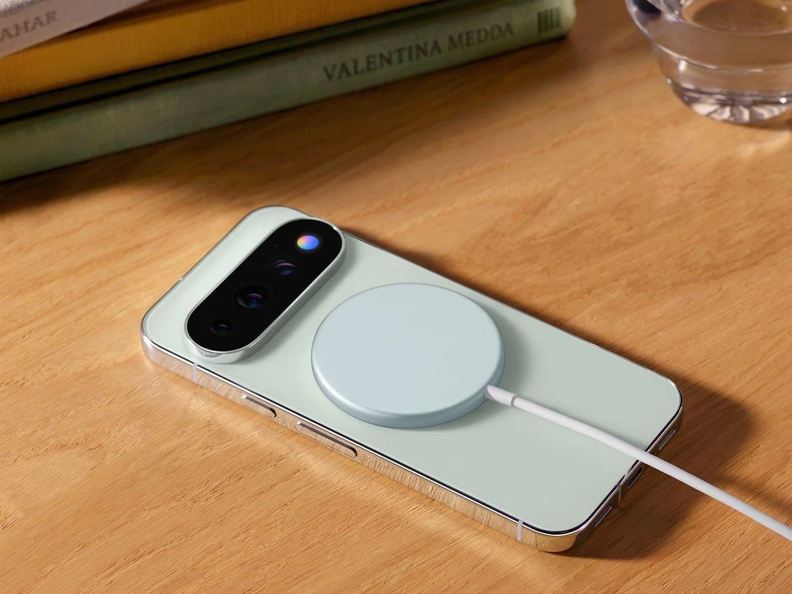 Google Pixel 11 Pro connected to a Pixelsnap wireless charger.